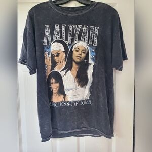 Aaliyah Graphic Tee